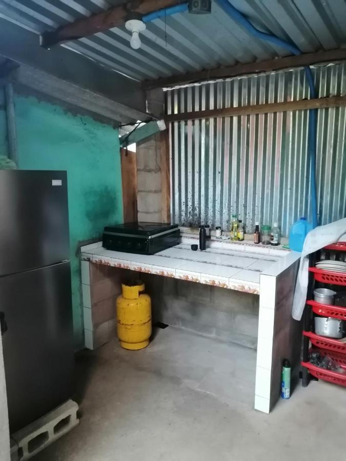 Tamanique Hostal Nina Oly מראה חיצוני תמונה